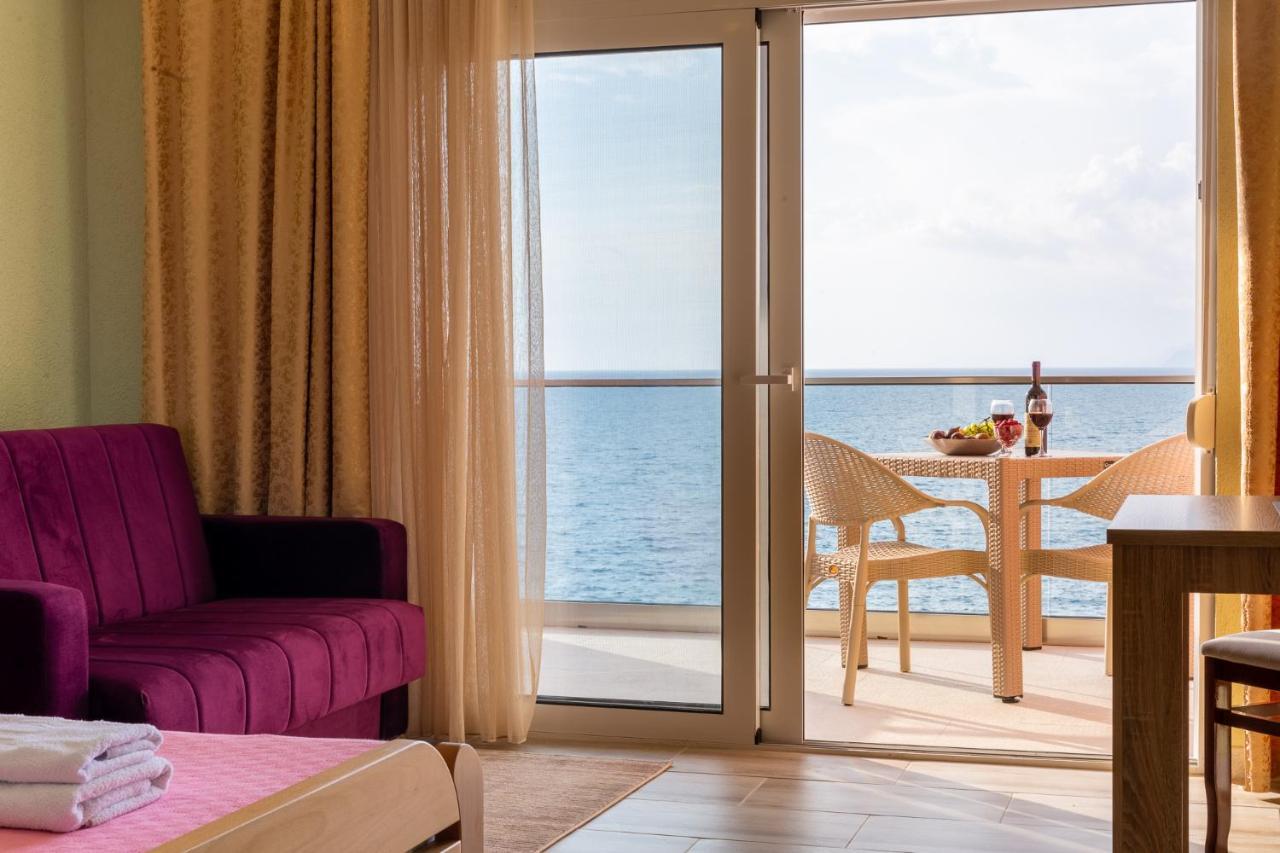 Dreamsea Apartment Утеха Екстериор снимка