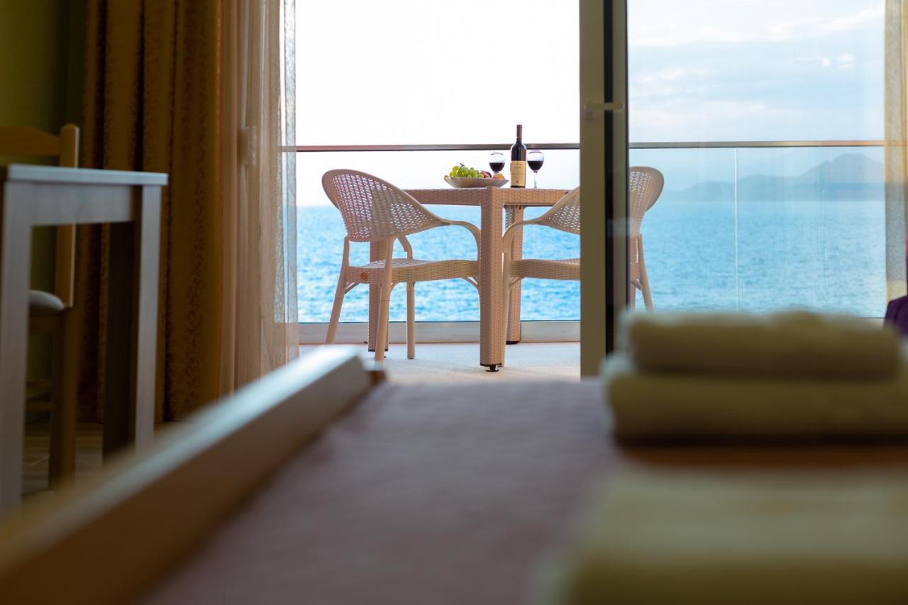 Dreamsea Apartment Утеха Екстериор снимка